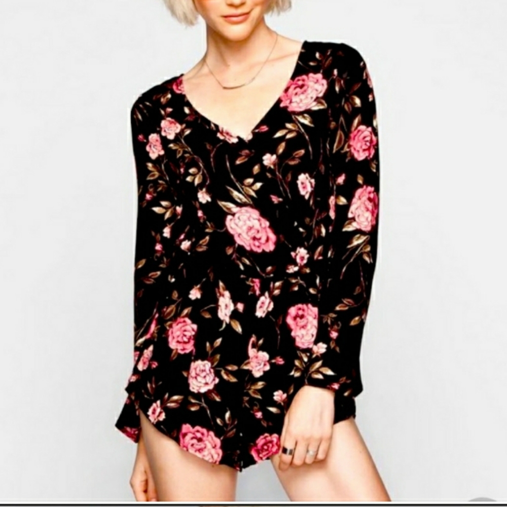 Mimi Chica Romper Floral Bell Sleeve Boho Pink L